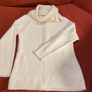 Talbots NWOT chunky, knitted turtleneck size Large with zipper. Cotton